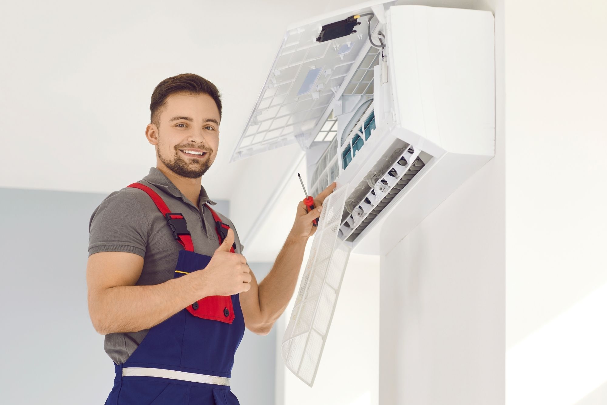 Manutenção em condensadora externa